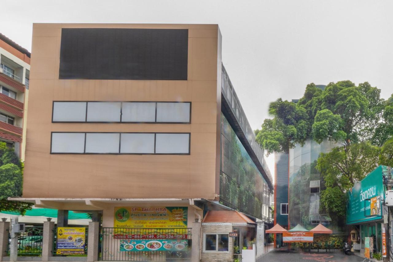 Sp Park Thaphra Hotel Bangkok Bagian luar foto