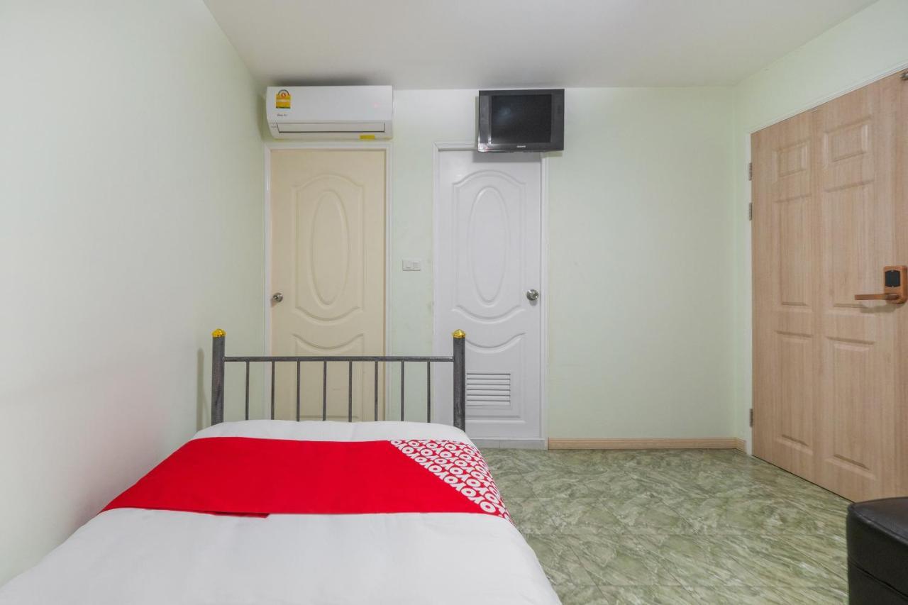 Sp Park Thaphra Hotel Bangkok Bagian luar foto