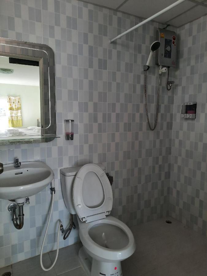 Sp Park Thaphra Hotel Bangkok Bagian luar foto